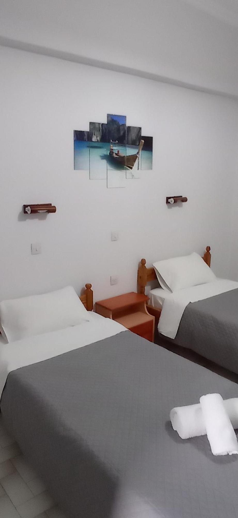 Hermes Kávos Esterno foto